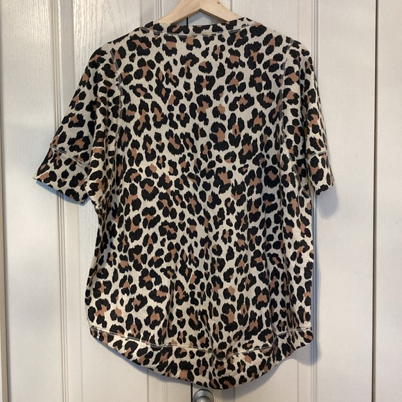EUC Freeloader leopard short sleeved top. Size small. - Picture 4 of 6